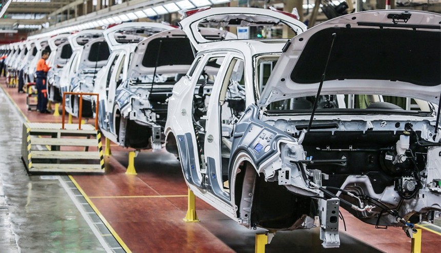 1732849434715.jpg 汽车行业.jpg